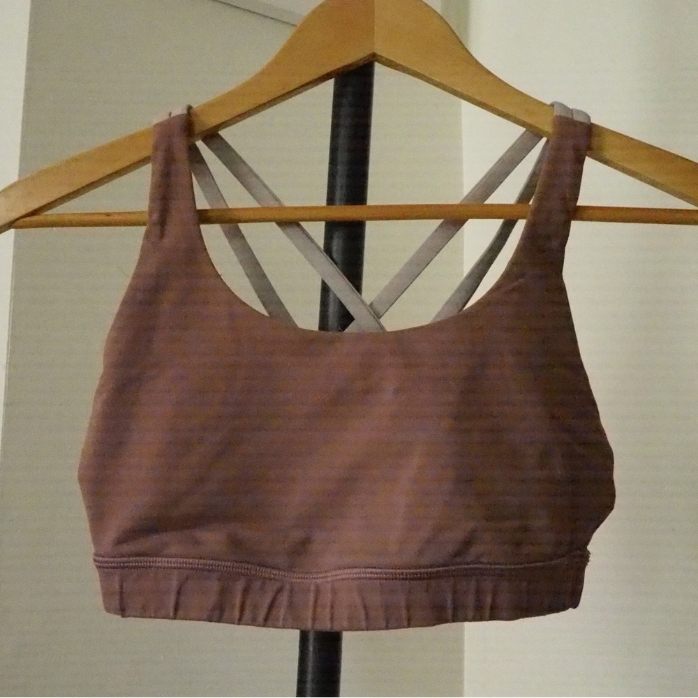 Lululemon Women's Pink Sports Bra